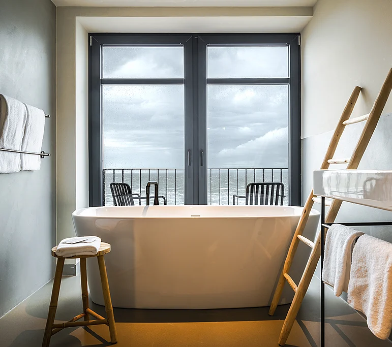 Craftsmanship of FWD Glazing Windows and Doors